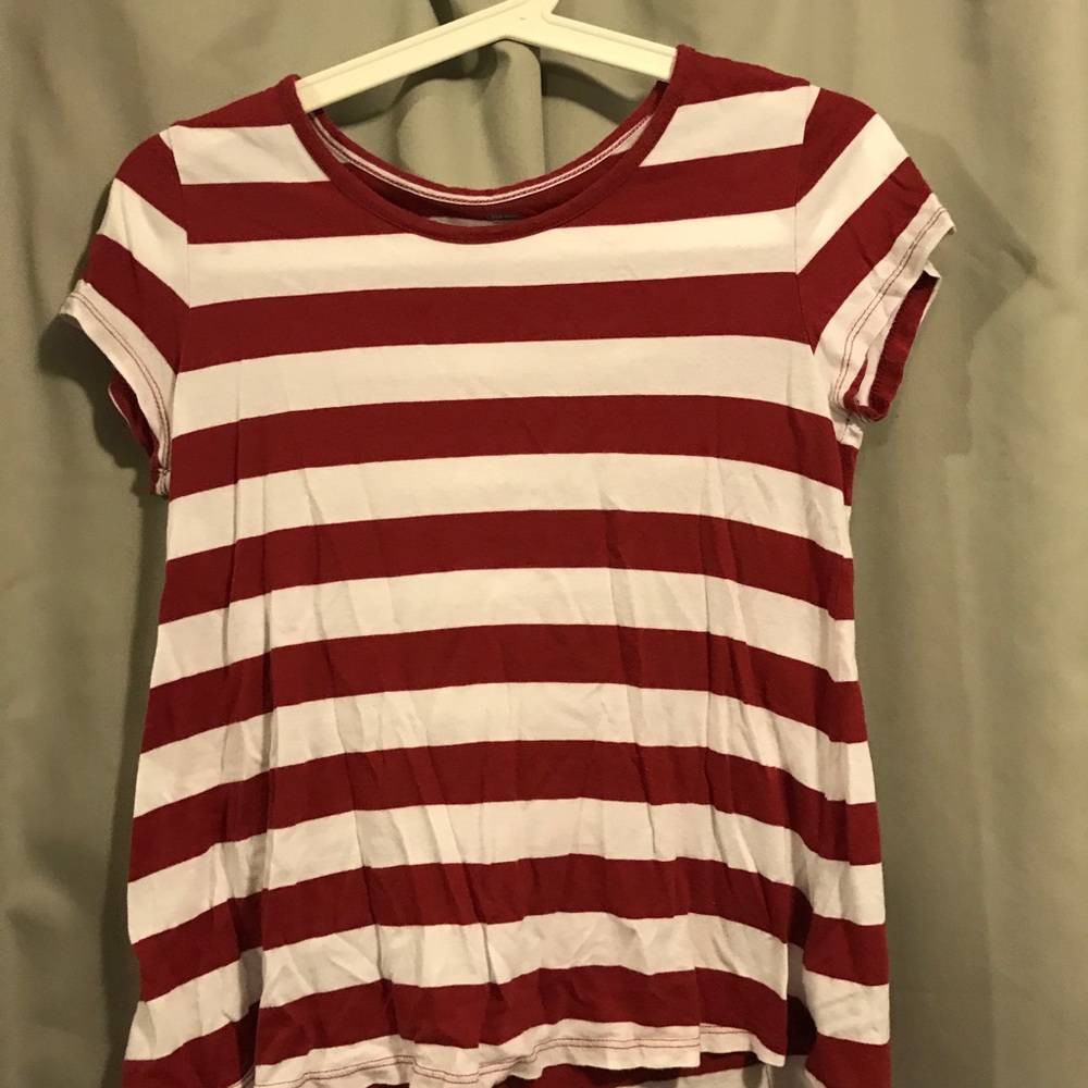 old navy short sleeve shirt